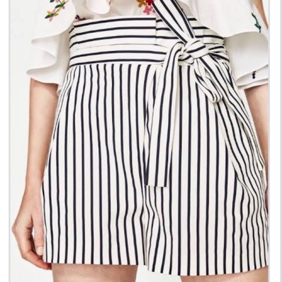 Zara Trafaluc Collection Paperbag Shorts Sz XS - Picture 4 of 4
